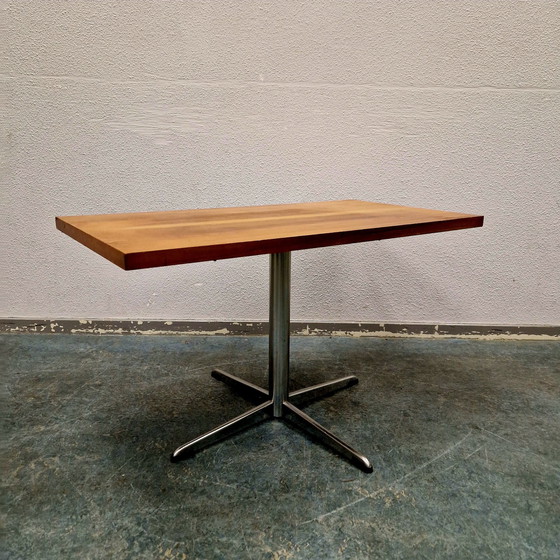 Image 1 of Tavolino girevole da salotto vintage anni '60