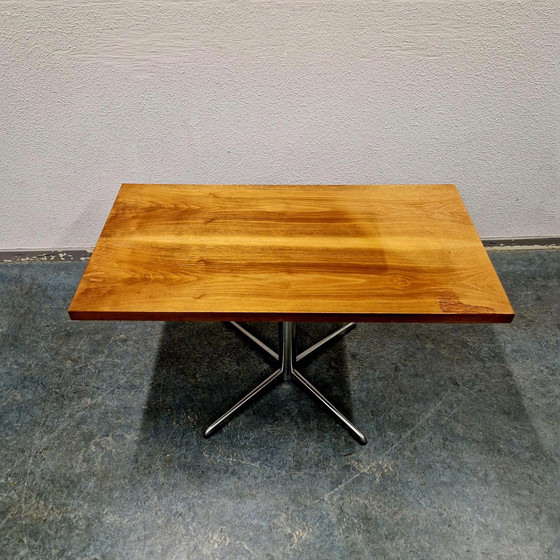 Image 1 of Tavolino girevole da salotto vintage anni '60