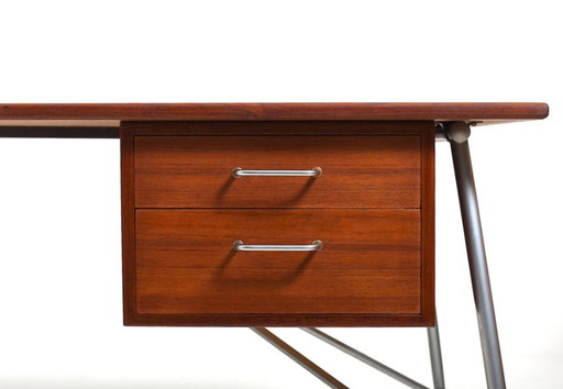 Teak Model 202 Desk by Børge Mogensen, 1950s