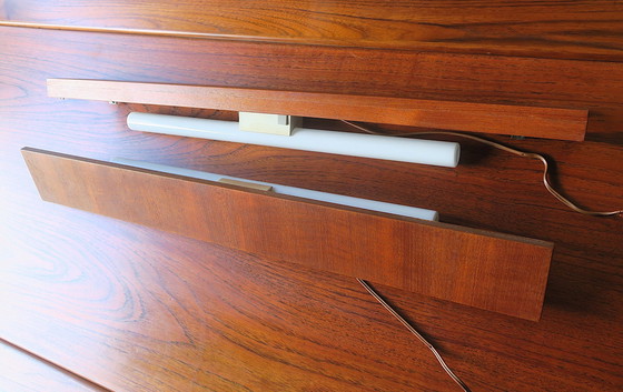 Image 1 of Coppia di mensole in teak con applique, Danimarca anni '60