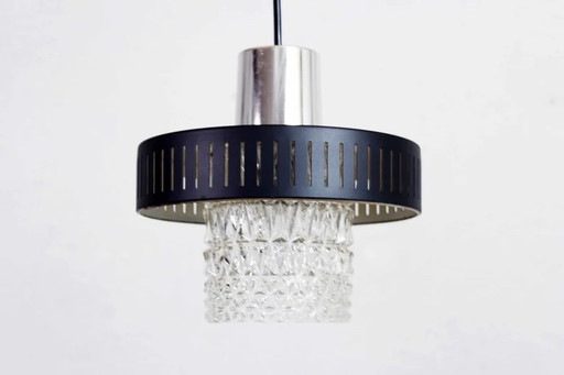 Pendant light