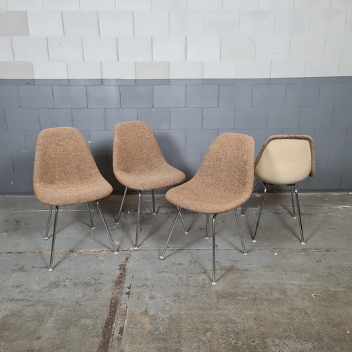 4X Fiberglass Eames Herman Miller Dsx Chairs