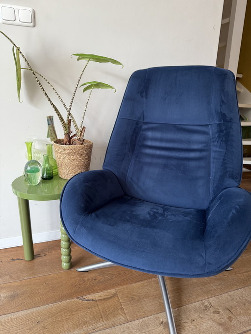 Irabo Swivel Armchair