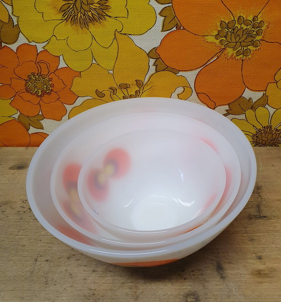 Image 1 of 1835 Schott Jenaglas Spage Age Bowls Set