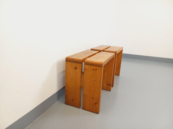 Image 1 of Paire De Tabourets Charlotte Perriand Les Arcs Vintage En Pin Des Années 60 70