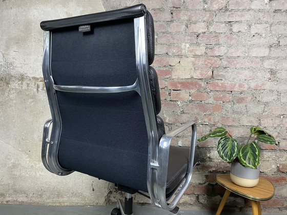 Image 1 of Vitra Soft Pad Chair EA 219 - Fauteuil de bureau de Charles & Ray Eames