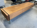 Meuble TV design Armoire en bois de noyer et verre