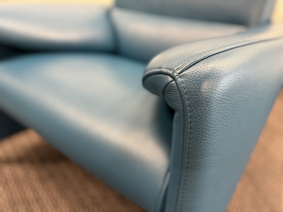 Image 1 of Leolux Felizia Armchair high blue leather