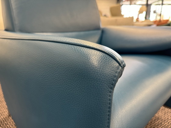 Image 1 of Leolux Felizia Armchair high blue leather