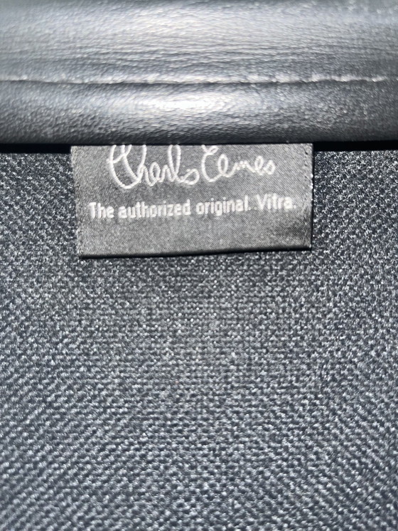 Image 1 of Vitra Eames Ea219 Office Chair Softpad Black Leather - Chrome