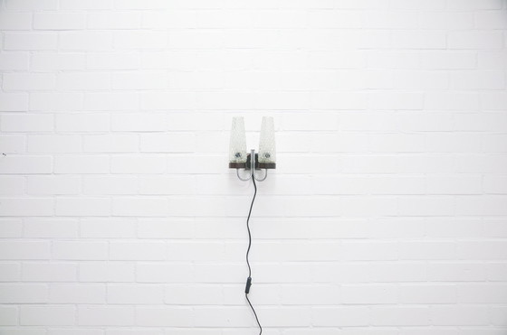 Image 1 of Lampada da parete vintage cromata in vetro e legno