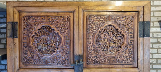 Image 1 of Cabinet chinois