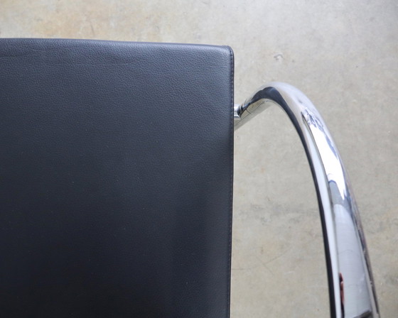 Image 1 of 8 sillas de trineo de cuero Artifort de Wolfgang Mezger