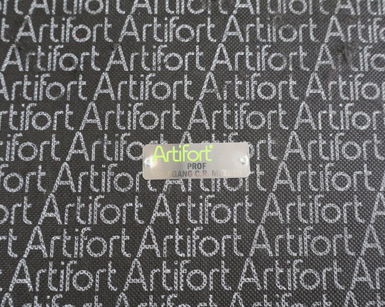 Image 1 of 8 sillas de trineo de cuero Artifort de Wolfgang Mezger