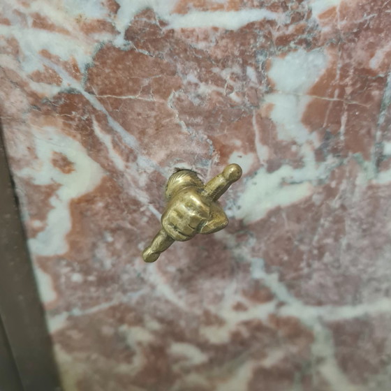 Image 1 of Mesilla de noche francesa antigua de cobre y mármol, finales del siglo XIX.