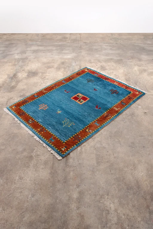 Tapis persan Gabbeh noué à la main avec de la laine, 1980