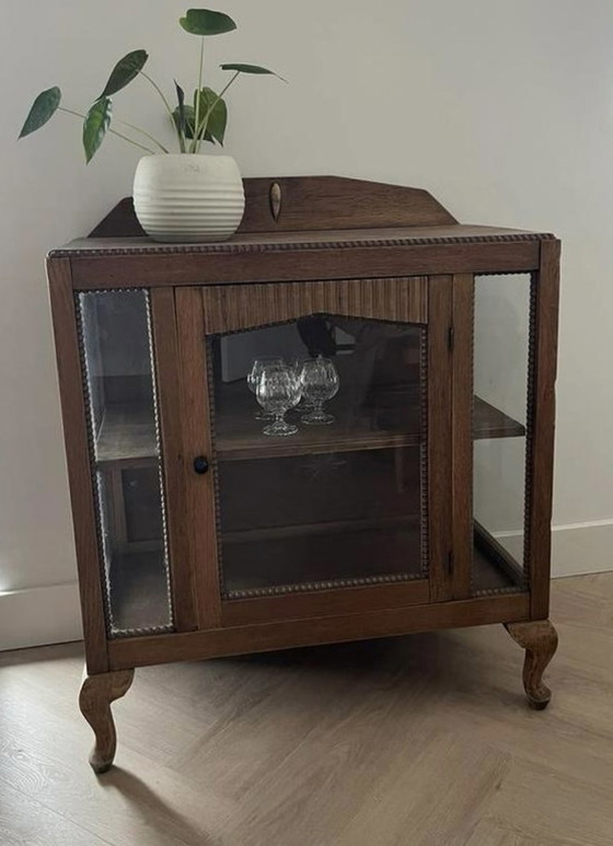 Image 1 of Wooden tea cabinet / display case with cut glass and shelf