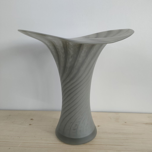 Handmade Design Flower Vase 'Zebra'.