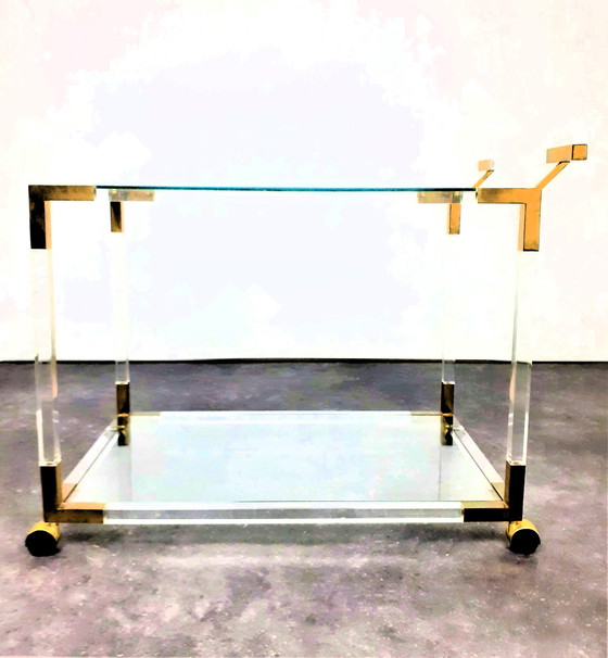 Image 1 of Chariot de bar en lucite et laiton par Jonathan Adler