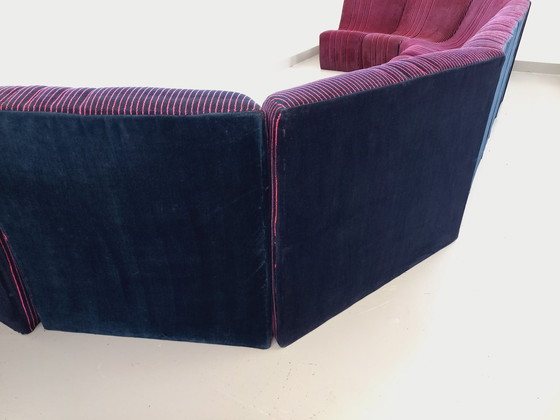 Image 1 of Vintage Snake Modular Sofa With 11 Seating Modules And 3 Velvet Fabric Poufs From the 70s and 80s