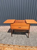 Caja de costura, mueble cesta de diseño danés