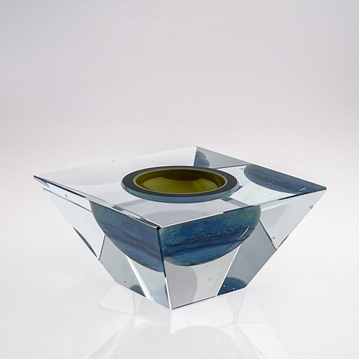 Oiva Toikka, Cut crystal-glass Art-Object, Model 3101, Nuutajärvi-Notsjö ca. 1990 – glaskunst, Modern