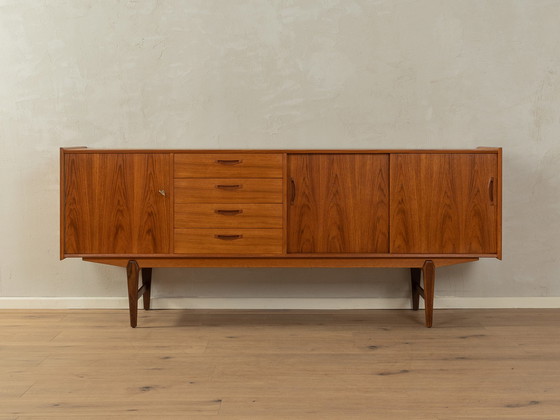 Image 1 of Mahjongg classic Scandinavian sideboard