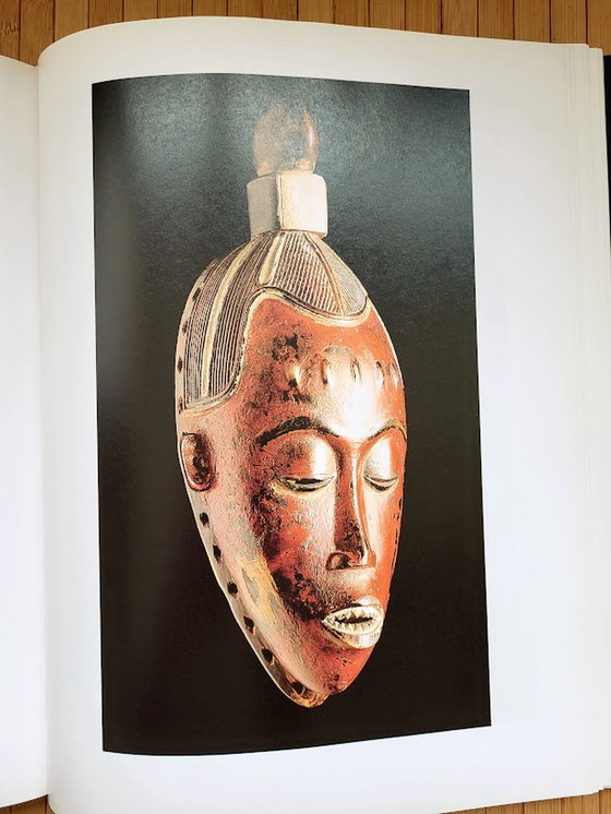 Image 1 of DAS ZWEITE GESICHT. AFRIKANISCHE MASKEN AUS DER SAMMLUNG BARBIER-MUELLER