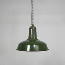Lampada a sospensione vintage con paralume in acciaio smaltato