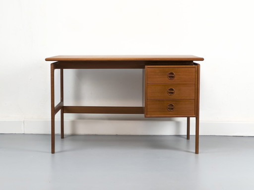 Teak Desk With 3 Drawers From Gv Møbler, 1960S