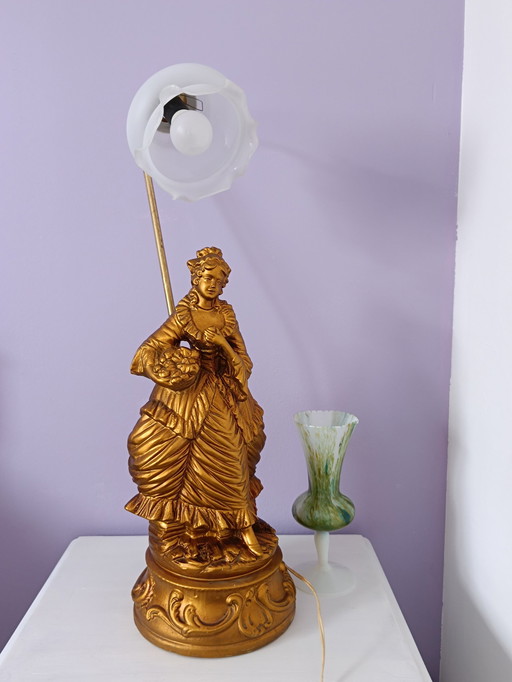 Statue And Tulip Table Lamp