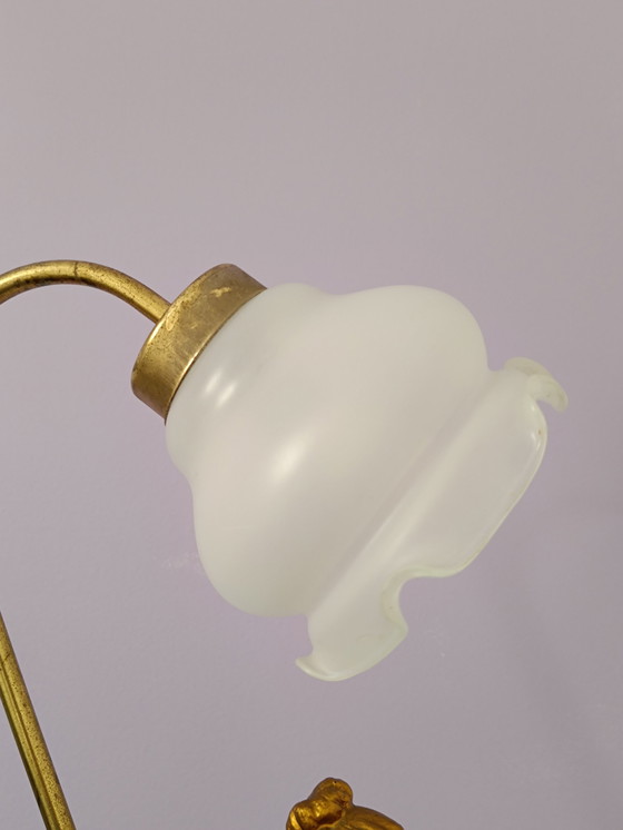 Image 1 of Statue And Tulip Table Lamp