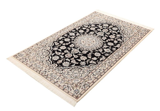 Elegant Persian Carpet Hand-knotted Nain 9 Lah- Size. 152 X 100 Cm -No.466195-01