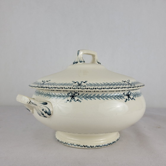 Image 1 of Choisy Le Roi Boulenger earthenware tureen Chinon model