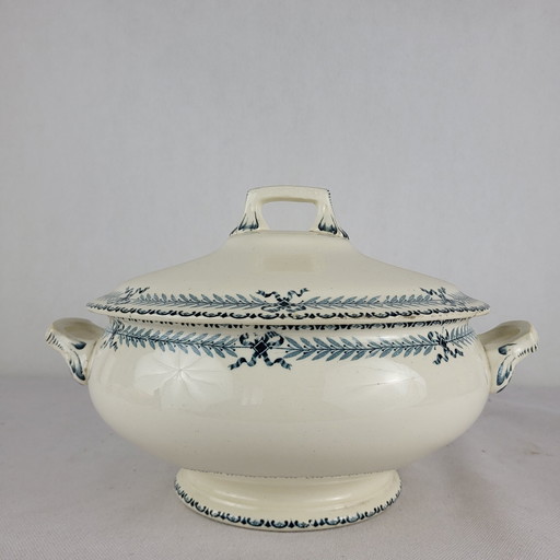 Choisy Le Roi Boulenger earthenware tureen Chinon model