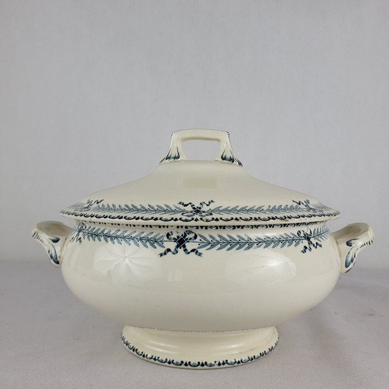 Image 1 of Choisy Le Roi Boulenger earthenware tureen Chinon model