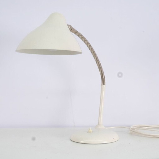 Lampada da tavolo industriale vintage in ferro, Germania 1950