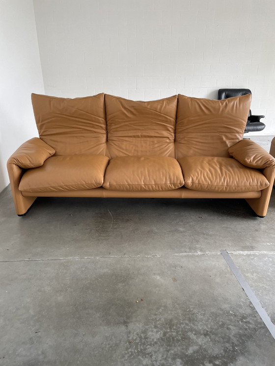 Image 1 of Cassina Maralunga 2 and 3-seater sofa