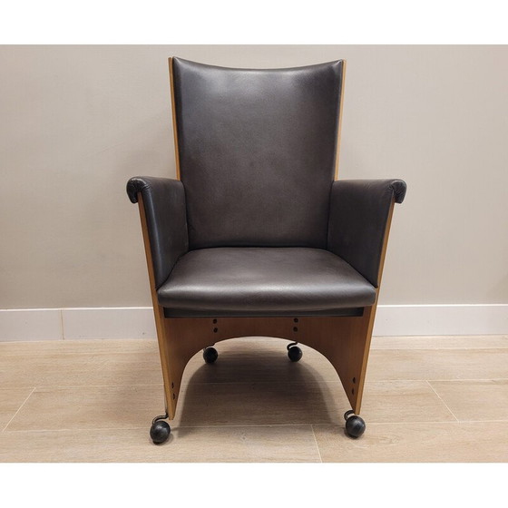 Image 1 of Pair of vintage "Incontro 5080" armchairs in wood and leather by Massimo and Lella Vignelli for Bernini