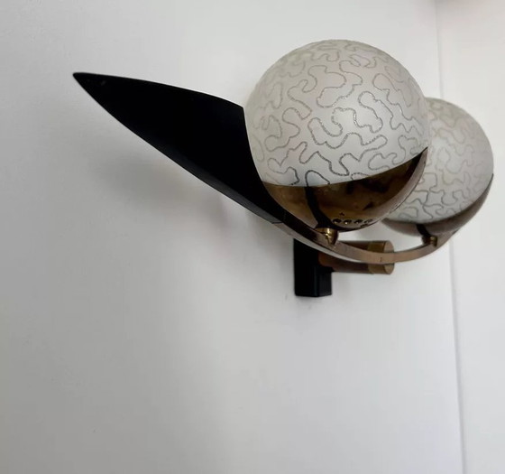 Image 1 of Lampada da parete vintage in ottone e opalino