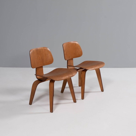 Image 1 of Pair of vintage DCW dining chairs by Charles & Ray Eames, 1950s
