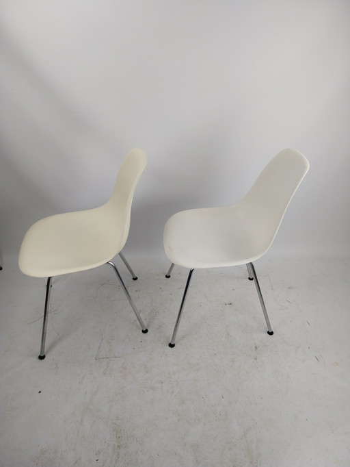 2 x chaises vitra eames dsx en blanc. 1980's