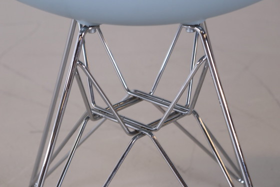 Image 1 of 2x Vitra Eames Plastic DSR blue