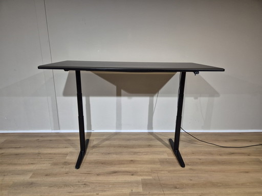 Vitra Tyde Desk - Adjustable - Black - Plastic - Design