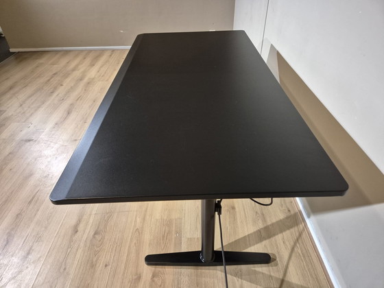 Image 1 of Vitra Tyde Desk - Adjustable - Black - Plastic - Design