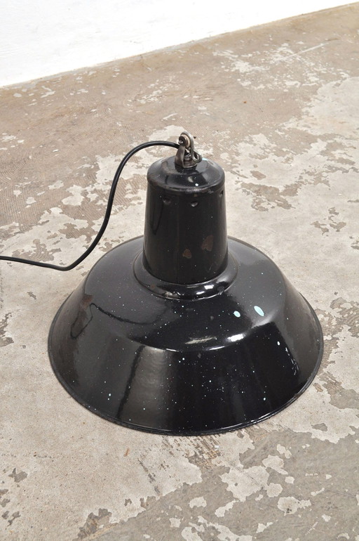 Lampe émaillée vintage