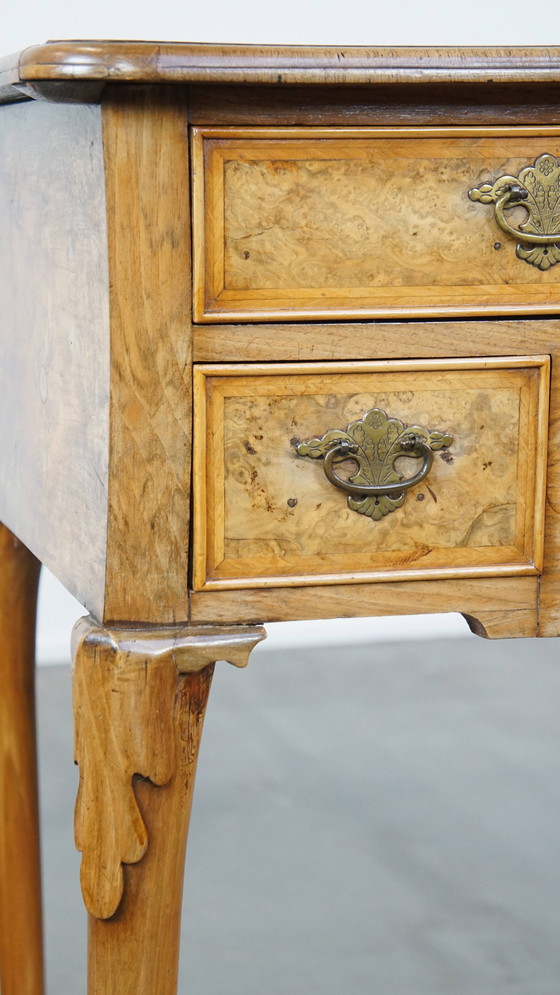 Image 1 of Tavolino da scrittura/tavolino laterale in legno di noce