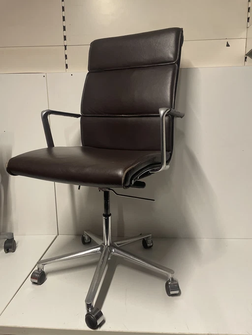 ICF Una executive office chair