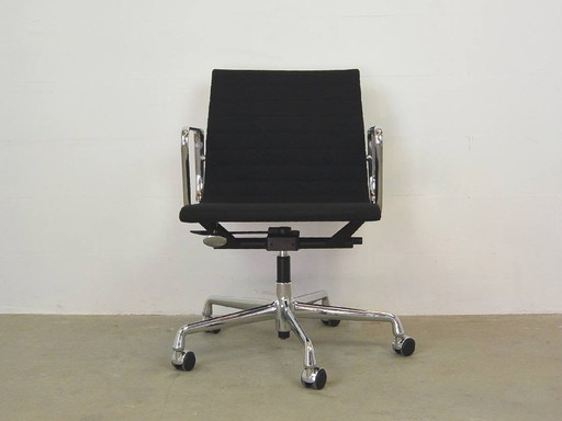 Vitra Ea 117 Desk Chair Design Charles Eames