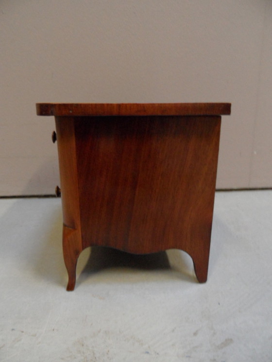 Image 1 of Armoire à bijoux vintage